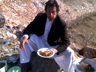 Imran having lunch